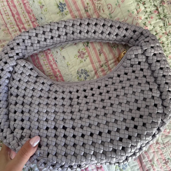 ANTHROPOLOGIE LAVENDER HONEYCOMB HANDBAG!!! Gorgeous!!!!! - Picture 4 of 5